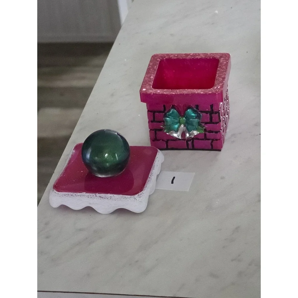 Handmade this resin